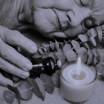 how-does-aromatherapy-help-the-elderly.png